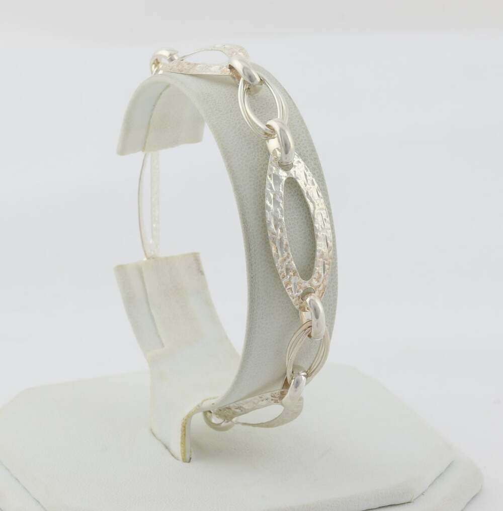 Sterling Silver Textured Oval Link Bracelet 7 1/4" to 8" inch